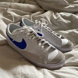 low nike blazers